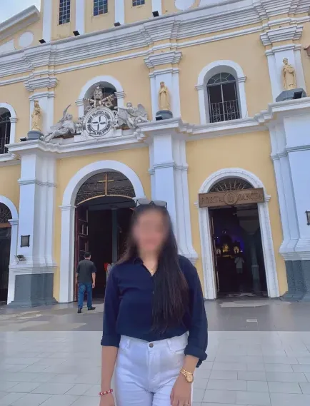 Uxue, 24 años